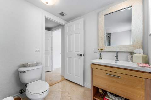 4230 NE 24th Avenue, Lighthouse Point FL - photo 21 of 31