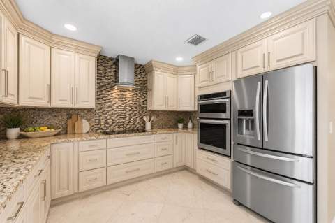 4230 NE 24th Avenue, Lighthouse Point FL - photo 9 of 31