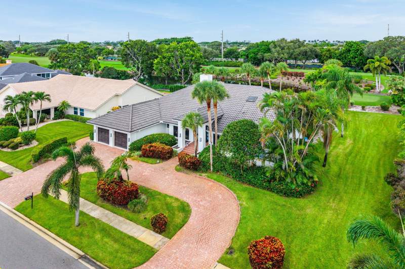 4 bedroom Single Family Residence at 4976 Bocaire Boulevard, Bocaire Golf Club 1, Boca Raton — photo 2