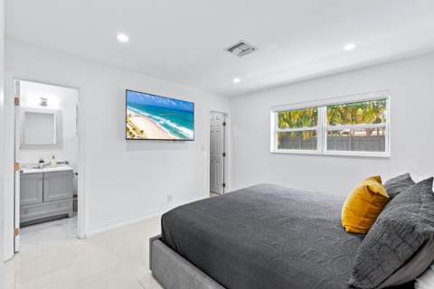 5530 NE 18th Avenue, Fort Lauderdale FL - photo 18 of 51