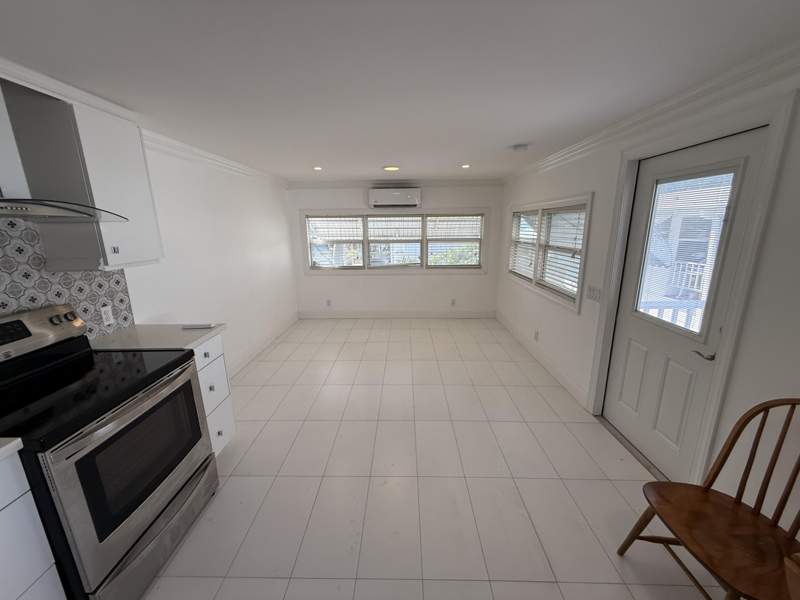 1 bedroom Mobile Home at 206 Eagle Drive, Briny Breezes Inc, Briny Breezes — photo 3