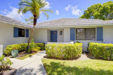 106 Club Drive, Palm Beach Gardens FL - photo 12 of 19