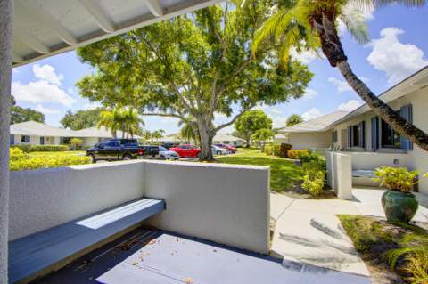 106 Club Drive, Palm Beach Gardens FL - photo 17 of 19