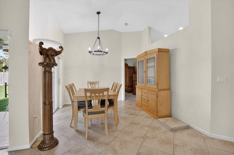 3 bedroom Single Family Residence at 3820 NW 10th Street, Lake Forest South, Delray Beach — photo 4