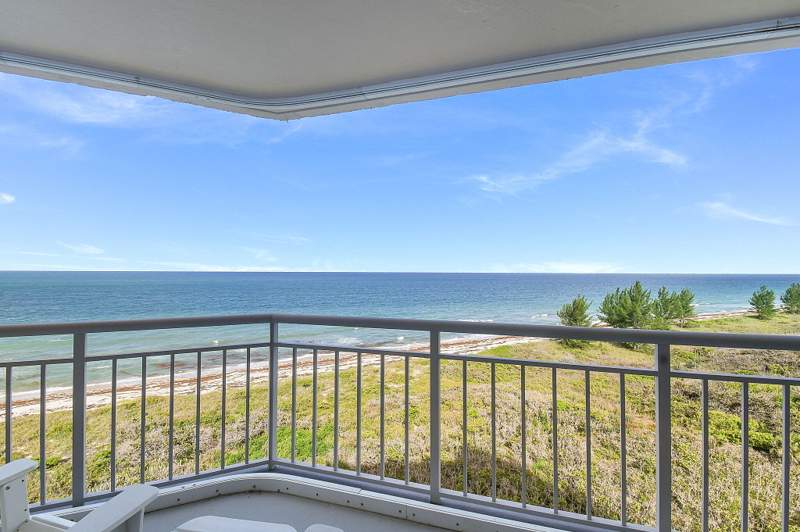 2 bedroom Condominium at 3870 N Highway A1a #805, Hibiscus By The Sea Condominium, Fort Pierce — photo 3