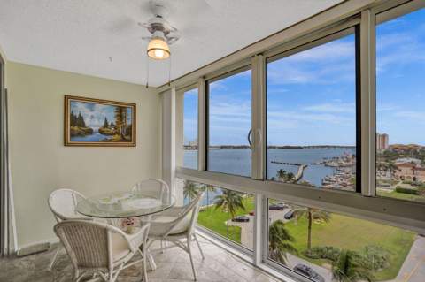 301 Lake Shore Drive #809, Lake Park FL - photo 6 of 37