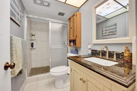 301 Lake Shore Drive #809, Lake Park FL - photo 15 of 37