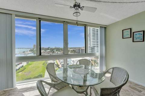 301 Lake Shore Drive #809, Lake Park FL - photo 20 of 37
