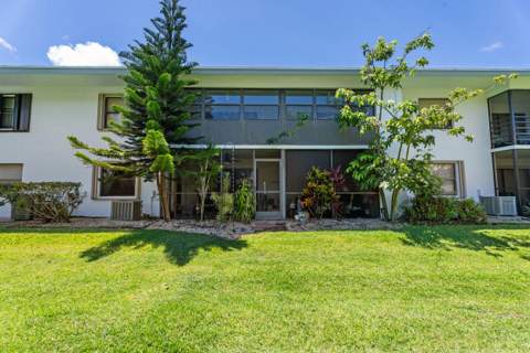 1201 SE Parkview Place #G4, Stuart FL - photo 23 of 36