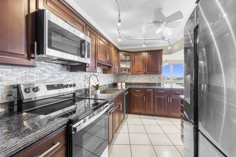 3000 Holiday Drive #1505, Fort Lauderdale FL - photo 13 of 62