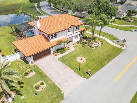 6431 Olde Moat Way, Davie FL - photo 10 of 54