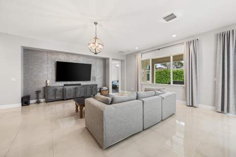 5095 Beland Drive, Lake Worth FL - photo 21 of 62