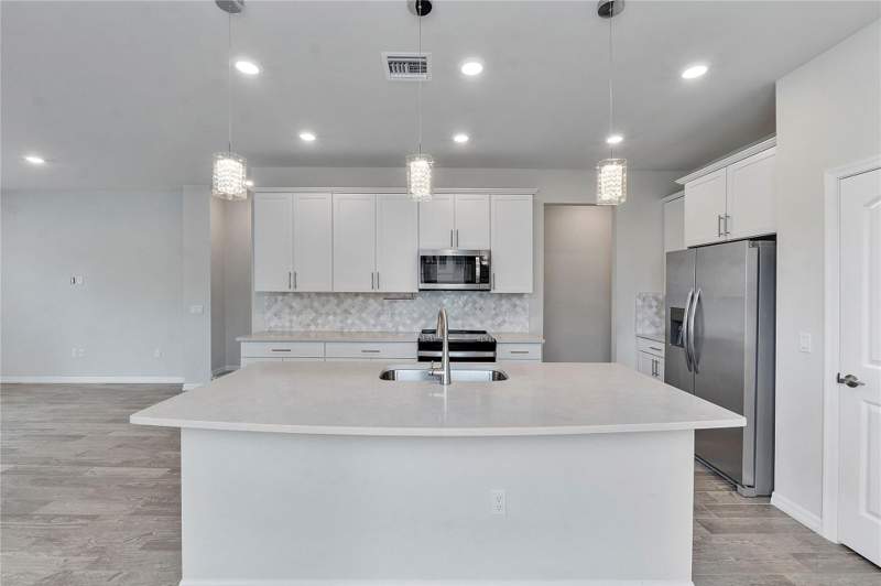 3 bedroom Townhouse at 4851 Indio Trail, Fields At Gulfstream Polo Pud Plat Six, Lake Worth — photo 4
