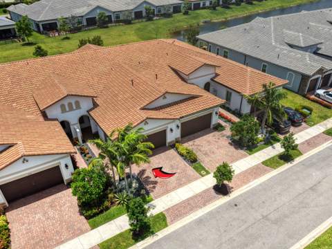 7524 N Blue Spring Drive, Parkland FL - photo 6 of 73