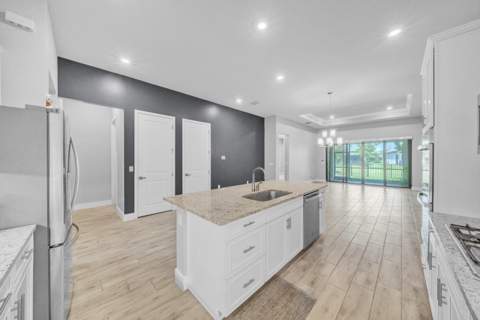 7524 N Blue Spring Drive, Parkland FL - photo 15 of 73