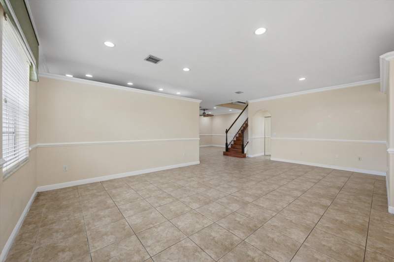 5 bedroom Single Family Residence at 9100 Dupont Place, Olympia 2, Wellington — photo 5