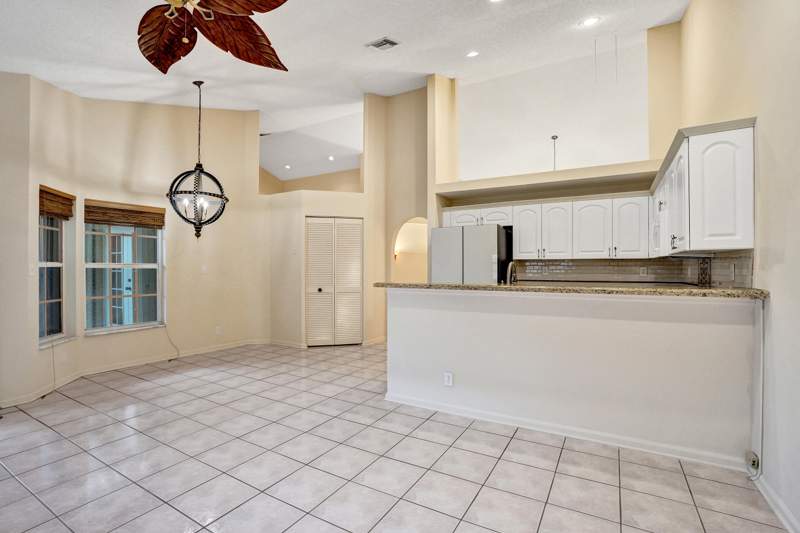 3 bedroom Single Family Residence at 12706 NW 20th Court, Georgetown At Eagle Trace, Coral Springs — photo 4