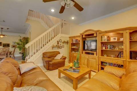 6139 Branchwood Drive, Lake Worth FL - photo 9 of 42