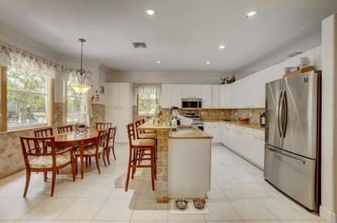 6139 Branchwood Drive, Lake Worth FL - photo 11 of 42
