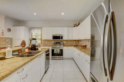 6139 Branchwood Drive, Lake Worth FL - photo 12 of 42