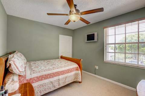 6139 Branchwood Drive, Lake Worth FL - photo 23 of 42