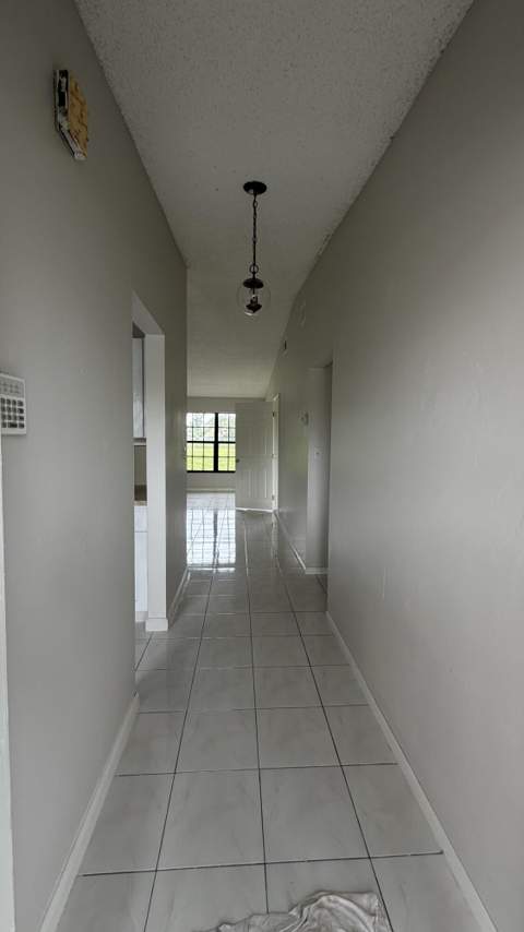 5460 S Lakewood Cir S #C, Margate FL - photo 6 of 59