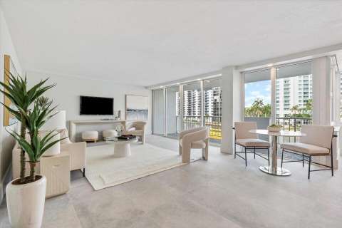 2800 E Sunrise Boulevard #4C, home for sale on E Sunrise Boulevard