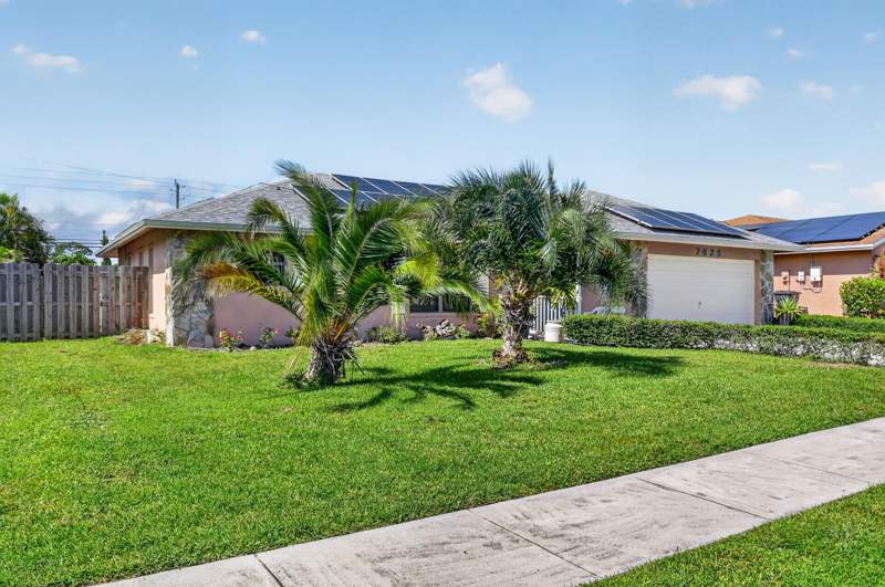 3 bedroom Single Family Residence at 7625 Woodland Creek Lane, Woodland Creek 1, Lake Worth — photo 3