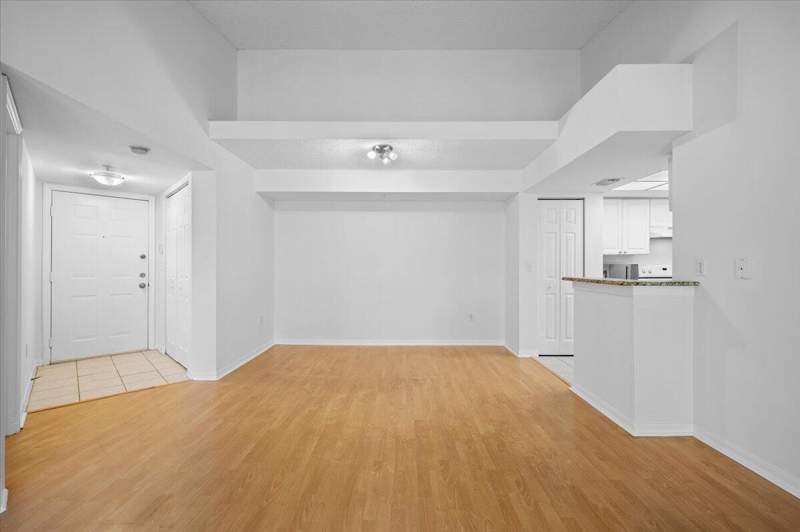 3 bedroom Condominium at 200 N Crestwood Court #211, Grand View At Crestwood Condo, Royal Palm Beach — photo 5
