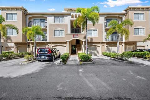 200 N Crestwood Court #211, Royal Palm Beach FL - photo 17 of 24