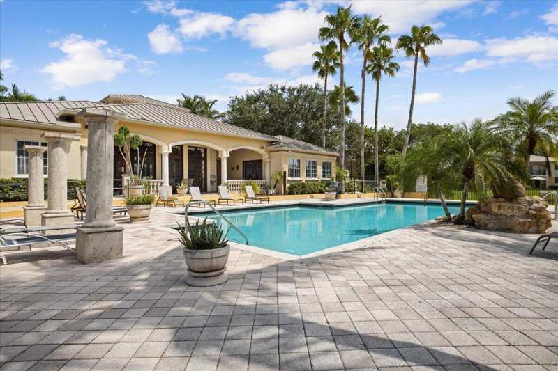 3 bedroom Condominium at 200 N Crestwood Court #211, Grand View At Crestwood Condo, Royal Palm Beach — photo 1