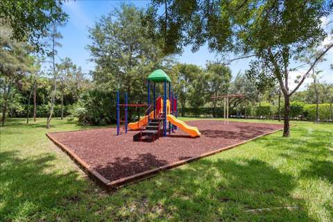 200 N Crestwood Court #211, Royal Palm Beach FL - photo 23 of 24