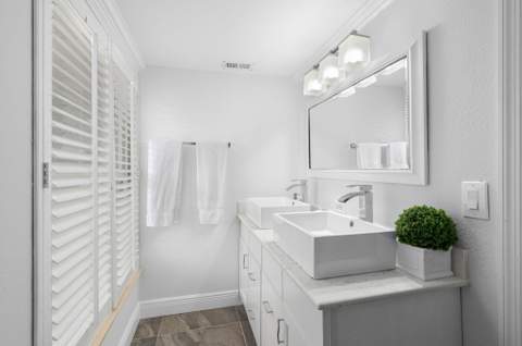 121 Queen Eugenia Court, Hutchinson Island FL - photo 23 of 47