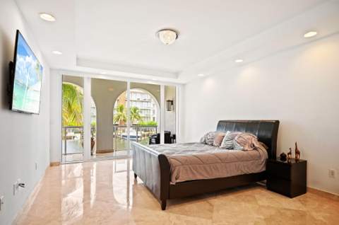 48 Hendricks Isle #2 A-a, Fort Lauderdale FL - photo 17 of 40