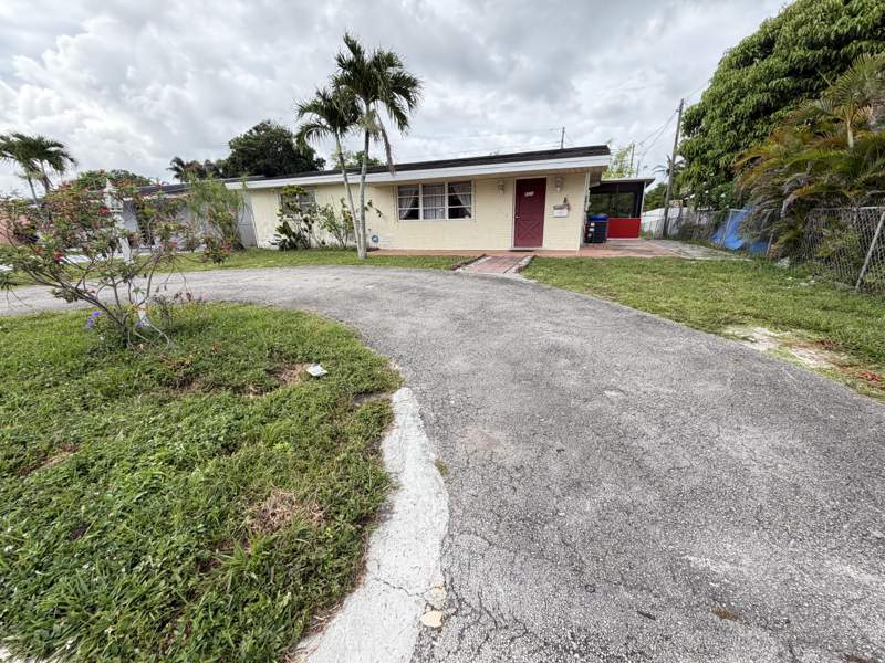 2 bedroom Single Family Residence at 8870 Taft Street, Boulevard Heights Sec 9, Pembroke Pines — photo 3