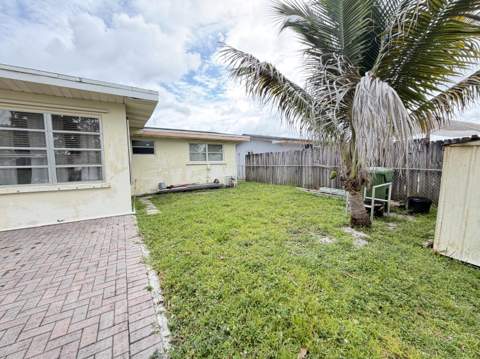 8870 Taft Street, Pembroke Pines FL - photo 17 of 20