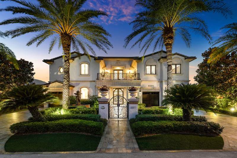 5 bedroom Single Family Residence at 2225 W Silver Palm Road, Royal Palm Yacht & Country Club, Boca Raton — photo 3