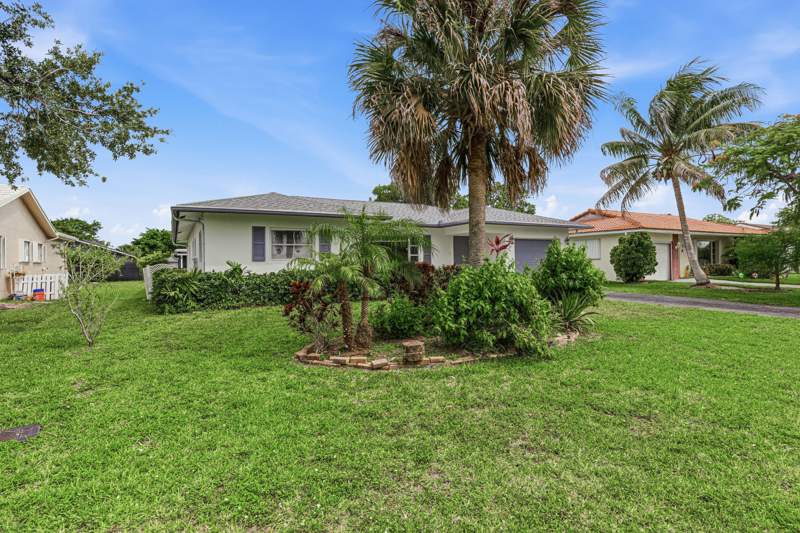 3 bedroom Single Family Residence at 8106 NW 101st Avenue, Westwood Community 6, Tamarac — photo 5