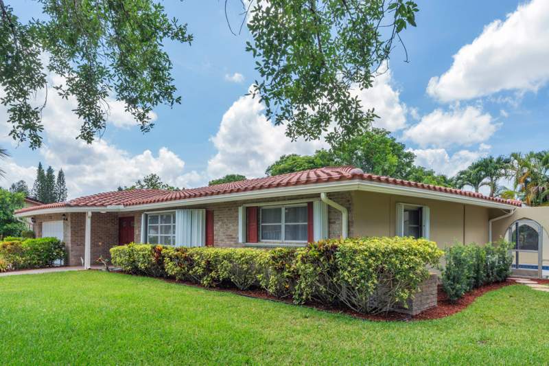 4 bedroom Single Family Residence at 3860 NW 100th Avenue, Coral Springs Lakes, Coral Springs — photo 5