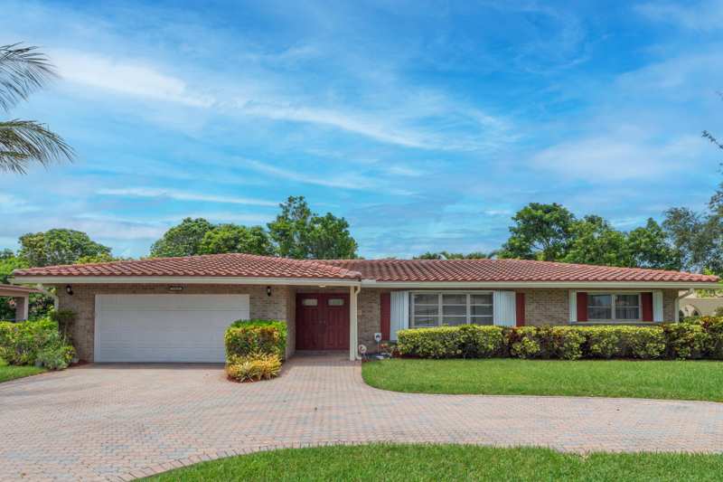 4 bedroom Single Family Residence at 3860 NW 100th Avenue, Coral Springs Lakes, Coral Springs — photo 1