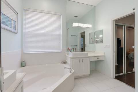 5677 Via De La Plata Circle, Delray Beach FL - photo 14 of 21