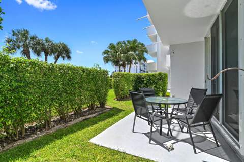 2840 S Ocean Boulevard #109, Palm Beach FL - photo 11 of 19