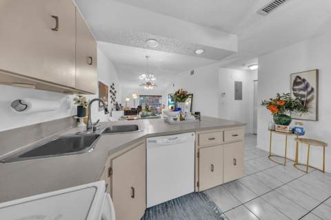 1023 Banks Road #201, Margate FL - photo 8 of 25