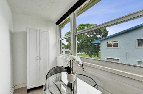 207 Salisbury I, West Palm Beach FL - photo 19 of 43