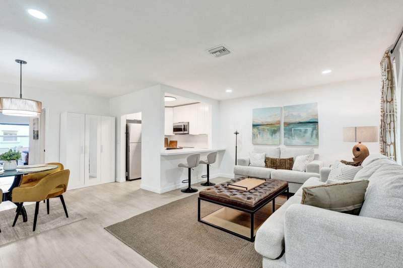 1 bedroom Condominium at 207 Salisbury I, Salisbury Condos, West Palm Beach — photo 3