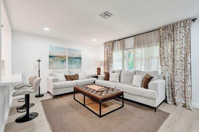 1 bedroom Condominium at 207 Salisbury I, Salisbury Condos, West Palm Beach — photo 1
