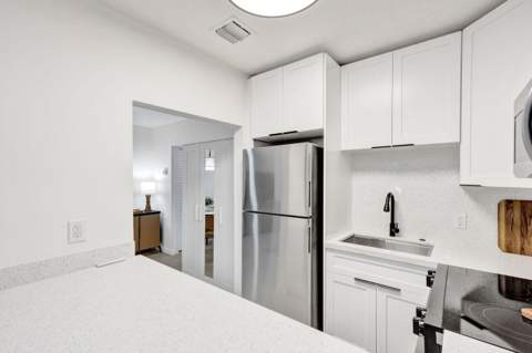 207 Salisbury I, West Palm Beach FL - photo 9 of 43
