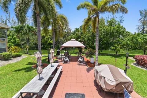 75 Camden Drive #C, West Palm Beach FL - photo 18 of 19