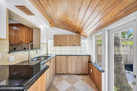 1413 NE 4th Court, Fort Lauderdale FL - photo 19 of 49