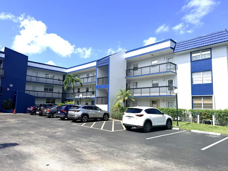 1 bedroom Condominium at 3050 Holiday Springs Boulevard #111, Holiday Springs Village 3 Condo, Margate — photo 2